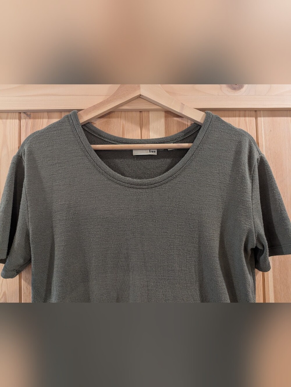 Wilfred Olive Crewneck Short Sleeve Tee - Picture 3 of 7